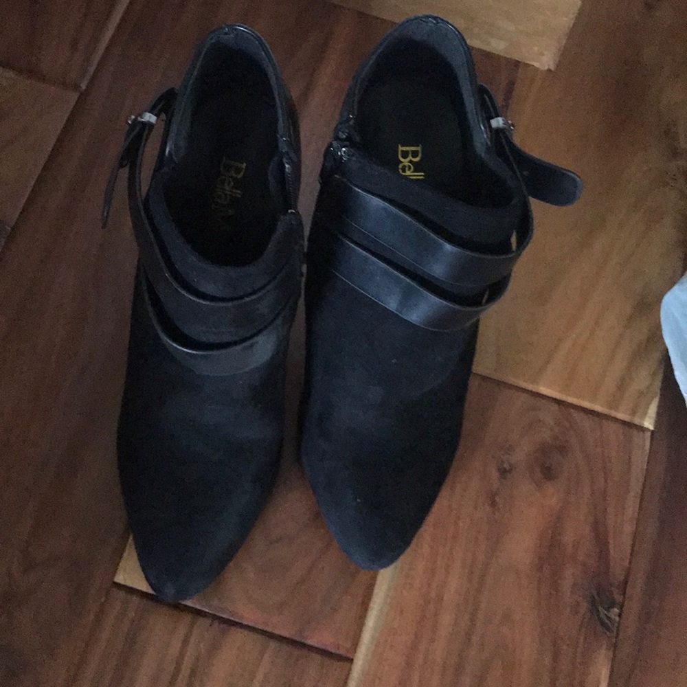Black Swede ankle bootie heels